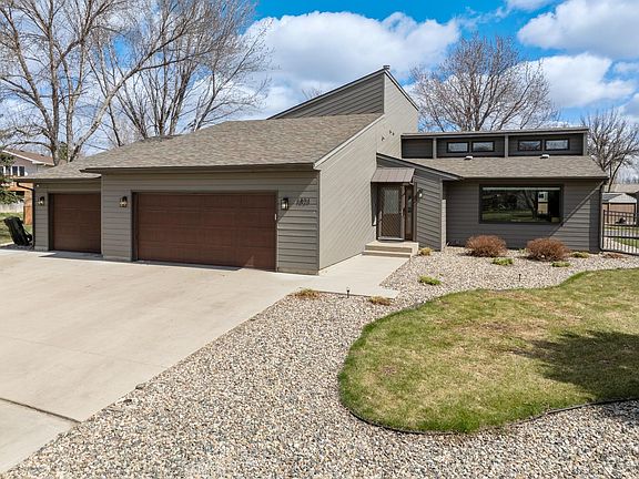 2nd image of 1821 Tammy Dr