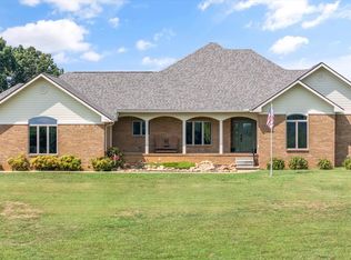 706 Loudon Rd, Loudon, TN 37774