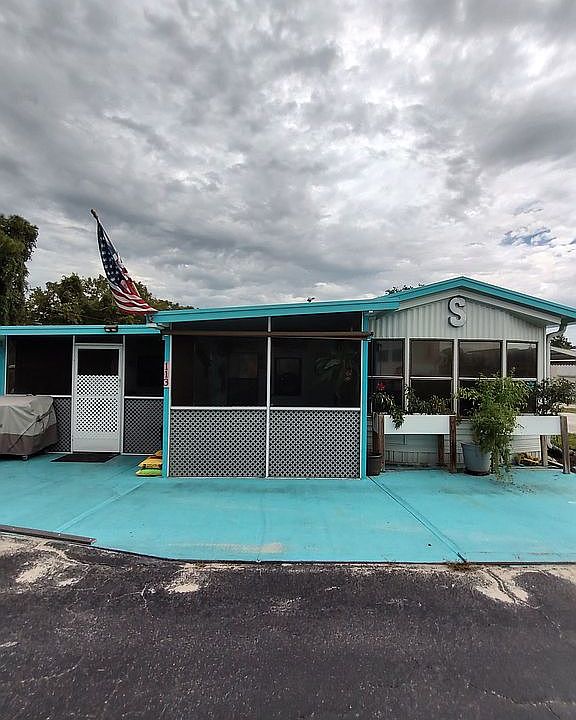 1st image of 9207 Bolton Ave