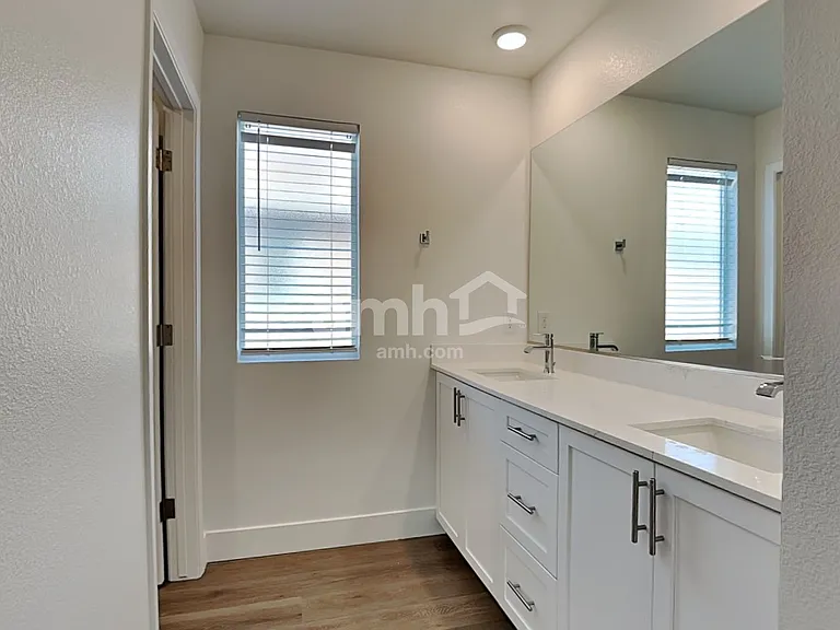 4288 Halo Hollyhock St — Photo 13