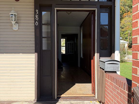 2nd image of 386 Kenney Ave