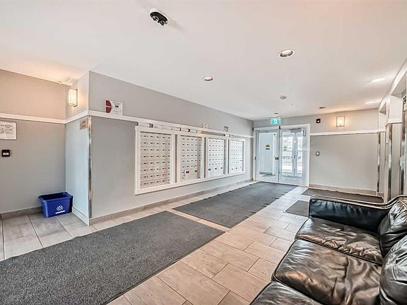 3rd image of 20 Seton Park S #215