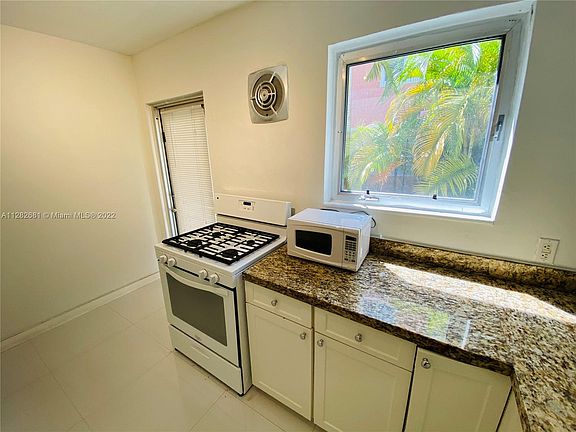 5th image of 1125 97th St APT 2