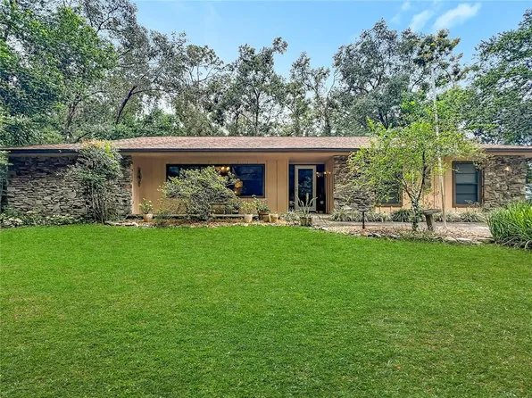 1942 Country Club Rd, Eustis, FL 32726