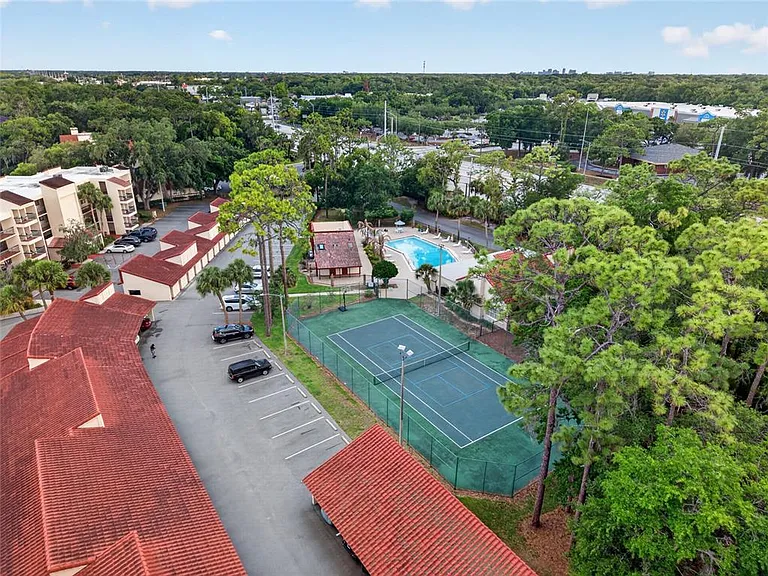 1166 Carmel Cir #100 — Photo 44