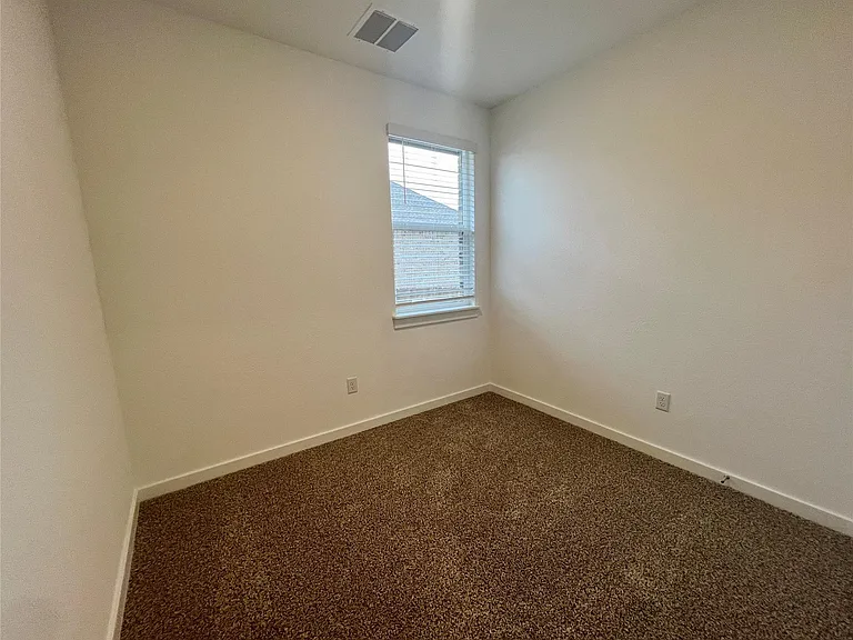 400 Barton Run Dr — Photo 13