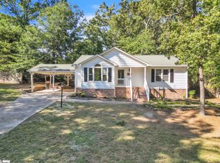 1001 Ikes Rd, Taylors, SC 29687