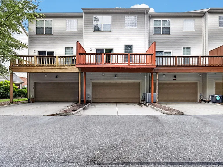 166 Hemisphere Cir — Photo 32