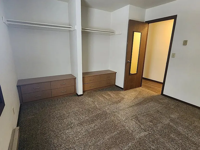 1117 Imperial Cir — Photo 11