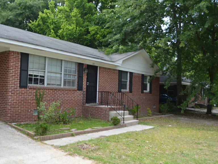 129 Miranda Rd — Photo 2