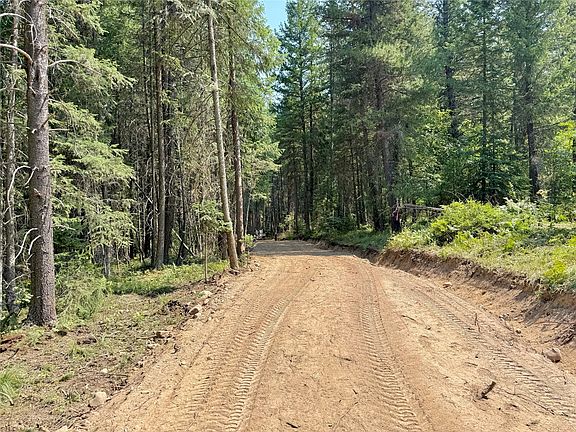 4th image of 825 S Fork Rd