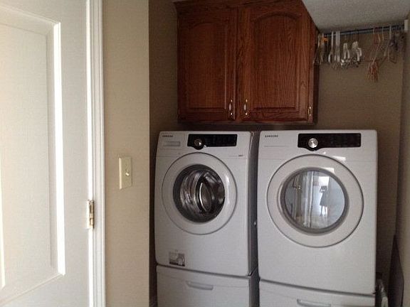 5th image of 4903 Sharon Dr