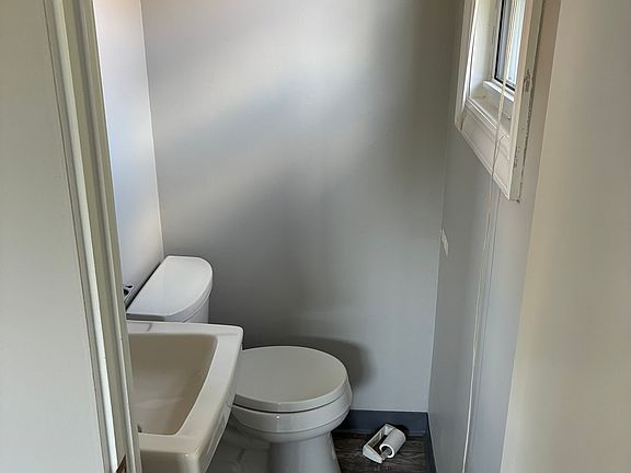 2nd image of 2726 Mesta St Floor 1