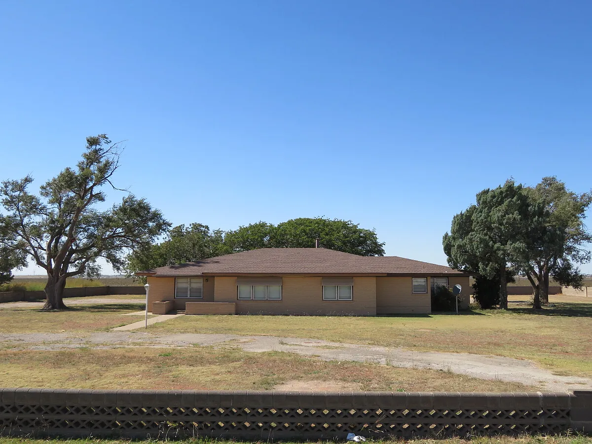 Building Photo - 9607 N Interstate Highway 27