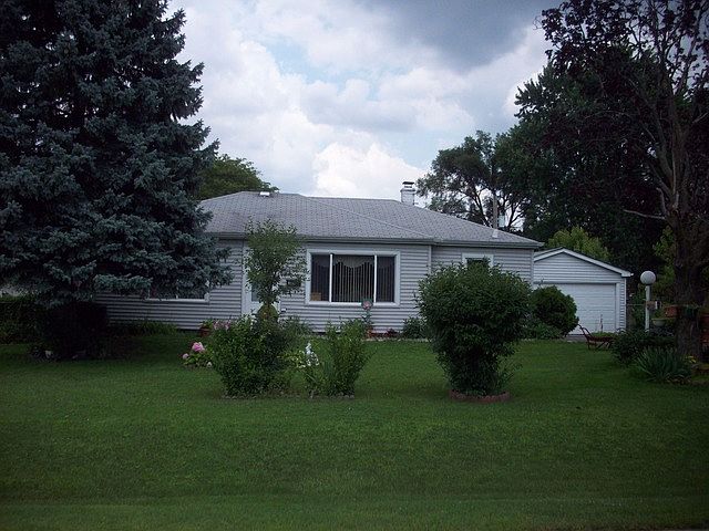 1st image of 9650 Dickens Ave
