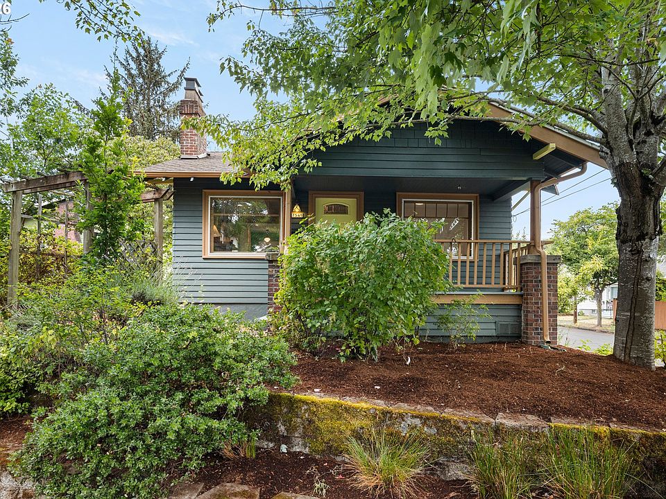 1st image of 7549 N Albina Ave