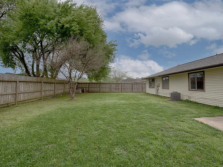 2513 Harpers Ferry Dr — Photo 34