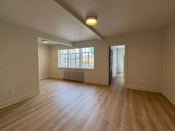 6 Church St #107, Staunton, VA 24401