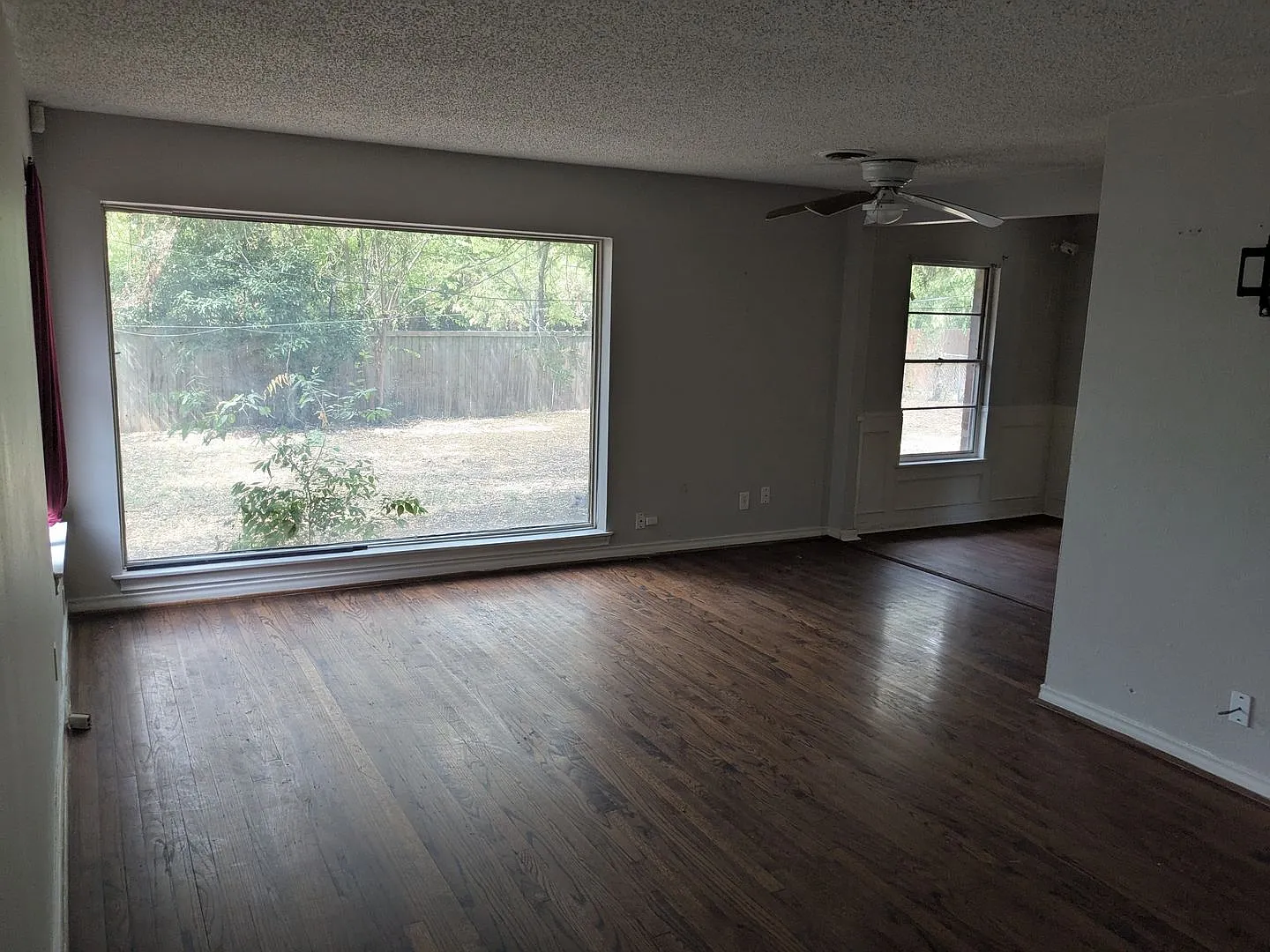 4 Bed 2 Bath with Laundry Hookups, Garage, and Fenced Yard — Photo 2