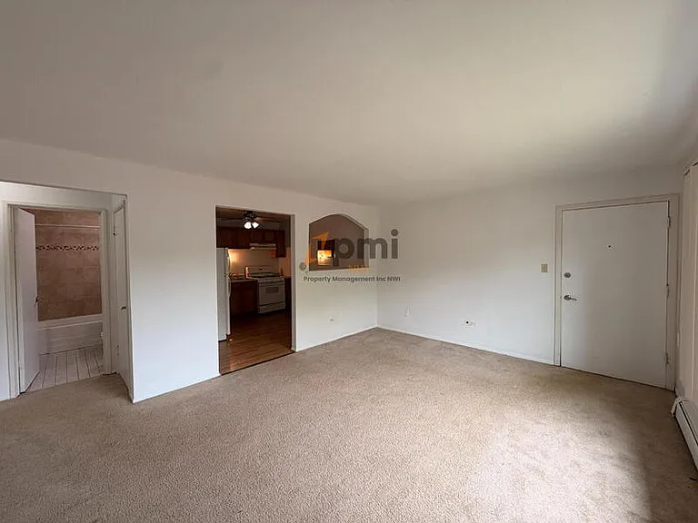 105 Harrington Ave #5 — Photo 3