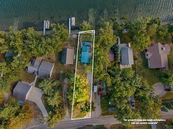 3rd image of 1725 Fleming Rd