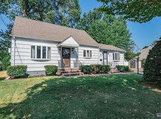 30 Brookwood Rd, Clifton, NJ 07012