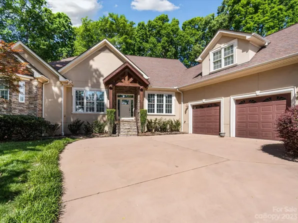 251 Bent Tree Dr, Stanley, NC 28164