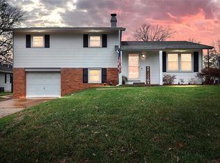 405 N Moore St, Waterloo, IL 62298