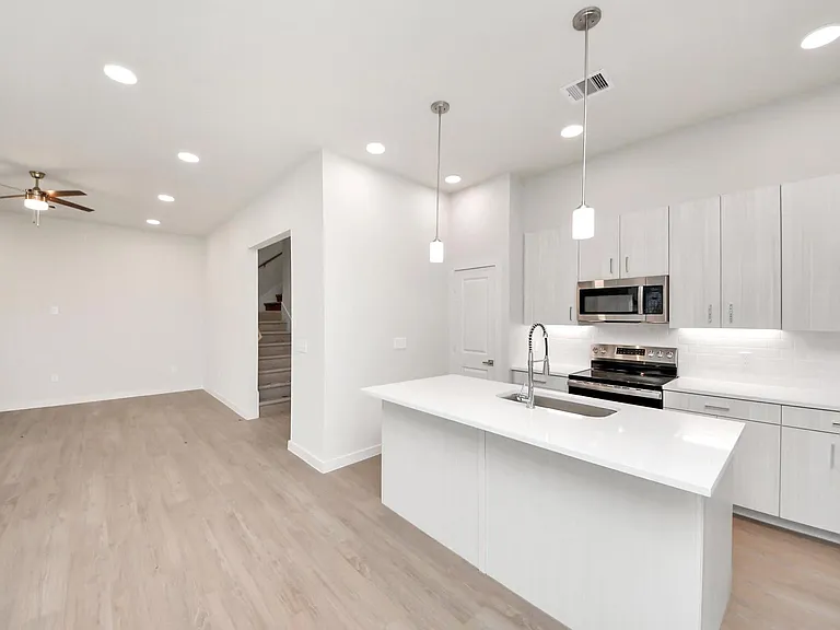 7330 Leighton Meadow Ln — Photo 15