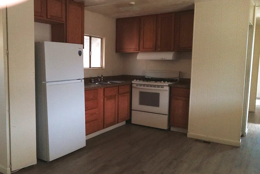 Building Photo - 8696 S Six Shooter Canyon Rd #10
