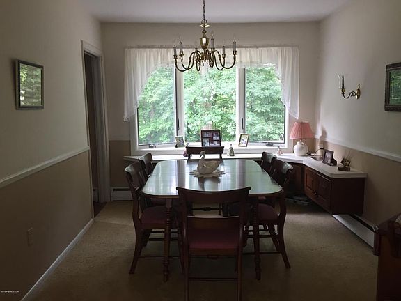 3rd image of 13 Woodland Dr