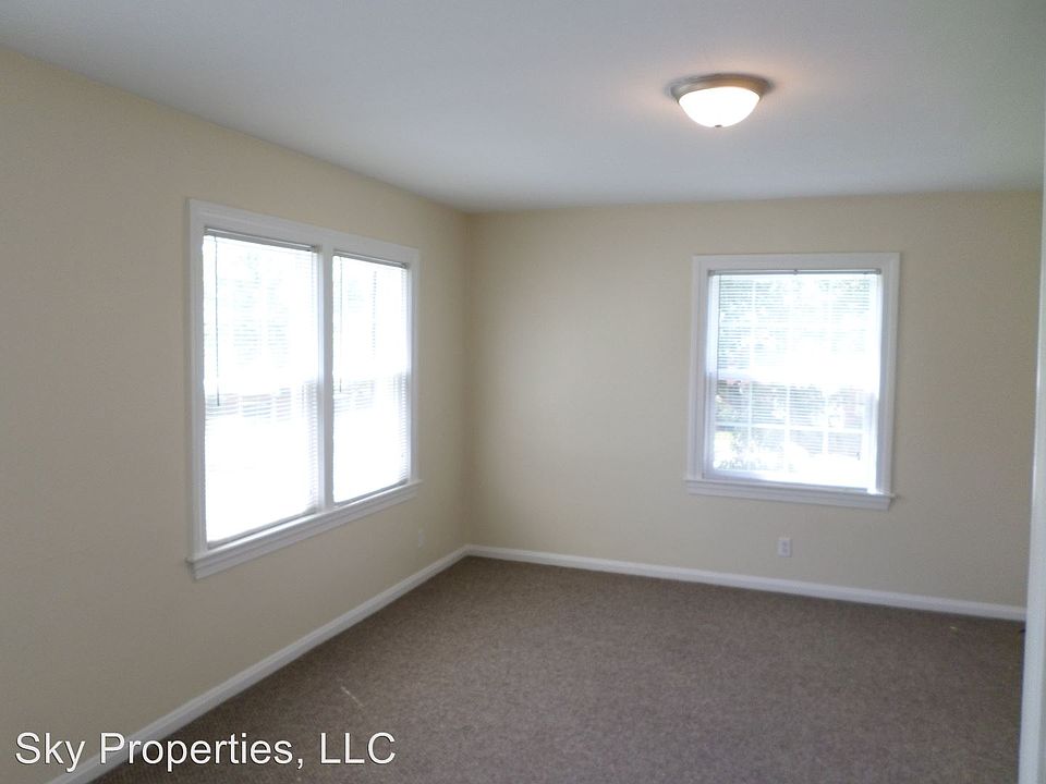 1st image of 215 Capital Ave APT G3