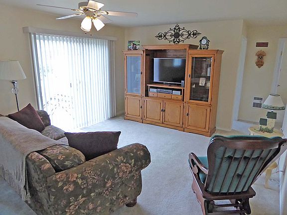 4th image of 706 Tulip St