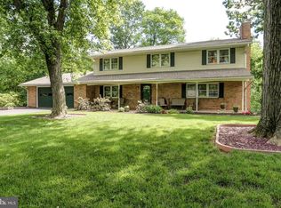 4 Oak Ridge Rd, Carlisle, PA 17015