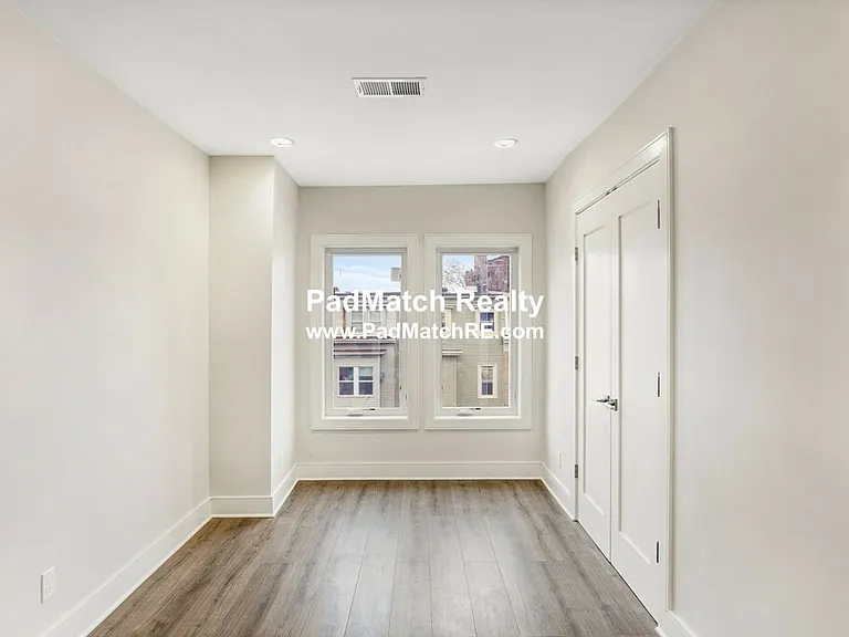 64 Chelsea St #1 — Photo 7