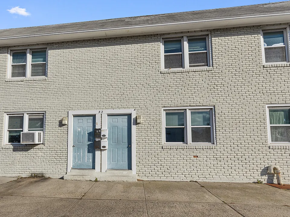 52 Maryland Ave #2