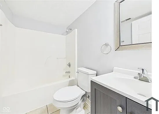 5 bed, 2072 sqft, $2,595 — Photo 3