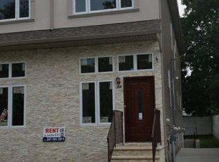 207 Cedar Ave, Staten Island, NY 10305