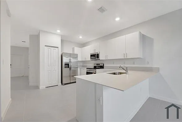 2556 SE 27th Ct — Photo 17