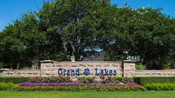 22502 Bristolwood Ct — Photo 2