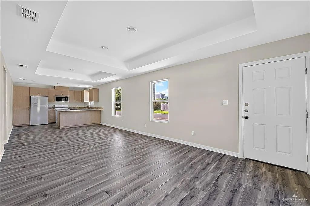 917 N 9th St — Photo 3
