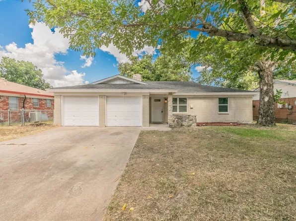 2004 Eden Ave, Haltom City, TX 76117