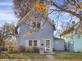 38 Delos St W, Saint Paul, MN 55107