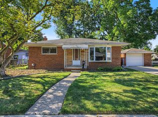 1704 Rowland Ave, Royal Oak, MI 48067