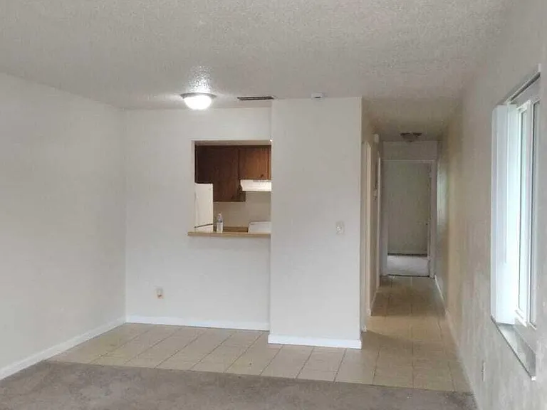 700 Northern Rd #728 — Photo 2