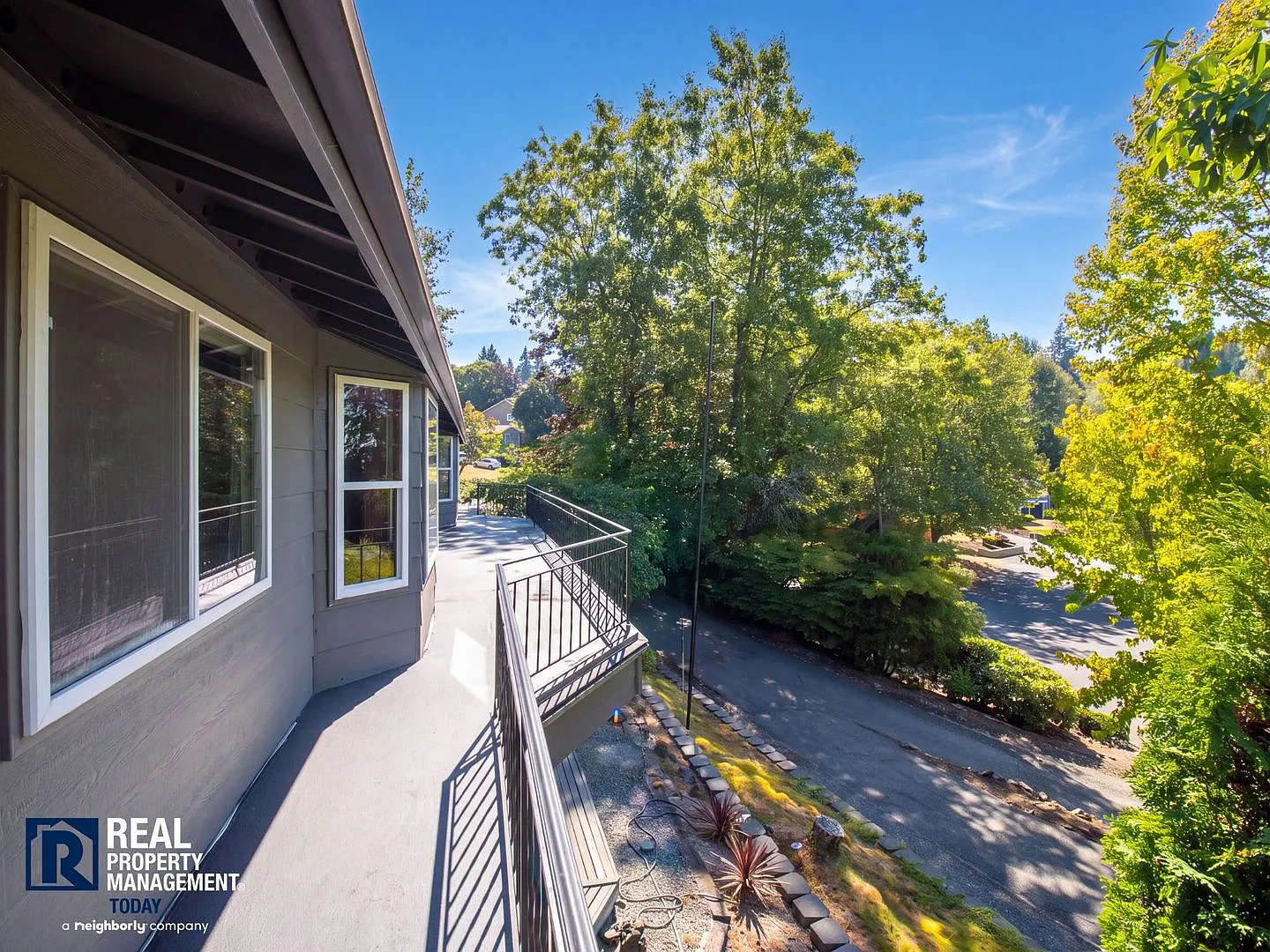 Rare 4-Bedroom Puyallup Home with Full Lower-Level Suite, Updated Kitchen & Balcony! — Photo 2