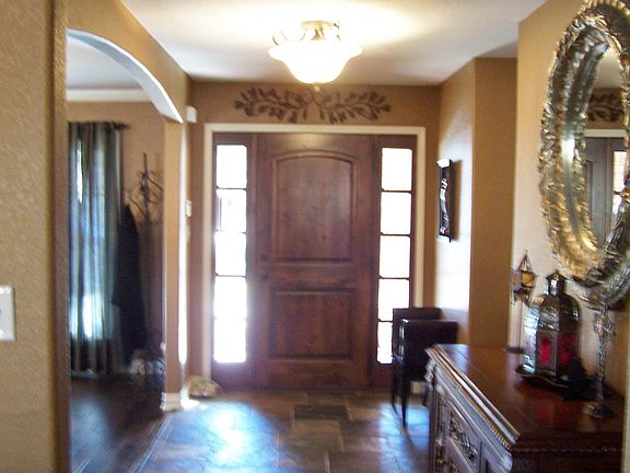 2nd image of 2406 Essex Dr