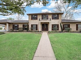 56 Avenue Of The Oaks, Beaumont, TX 77707