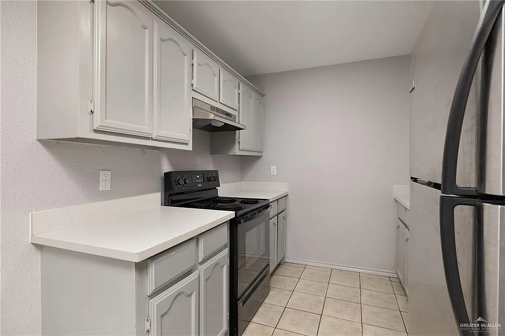 2 bed, 1.0 bath, 760 sqft, $675 — Photo 3