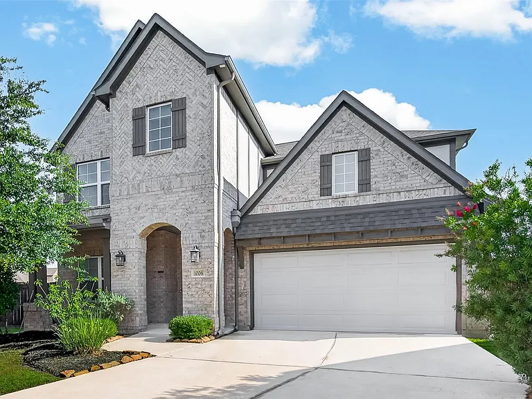 1006 Grey Dusk Ct — Photo 1